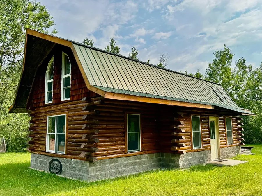 3274 County Road 1 Sw, Baudette, MN 56623 - #3