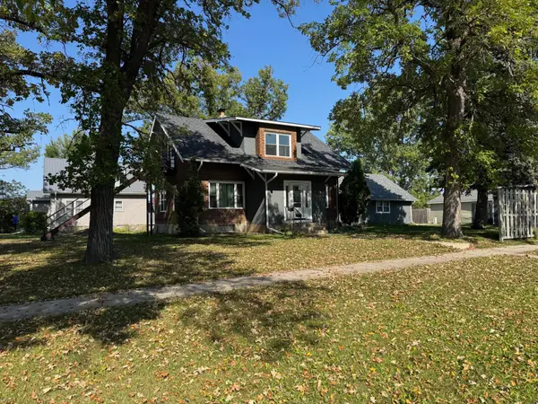 117 Zeh Street W, Thief River Falls, MN 56701