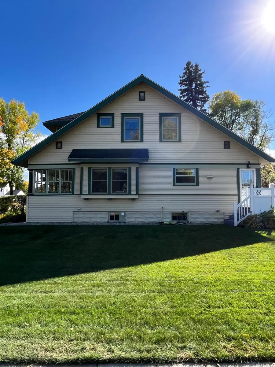 721 Main Avenue N, Thief River Falls, MN 56701 - #2
