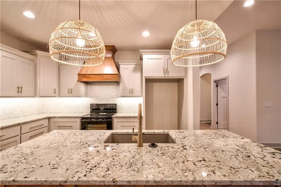 19935 W 221st Street, Spring Hill, KS 66083 - Image #3