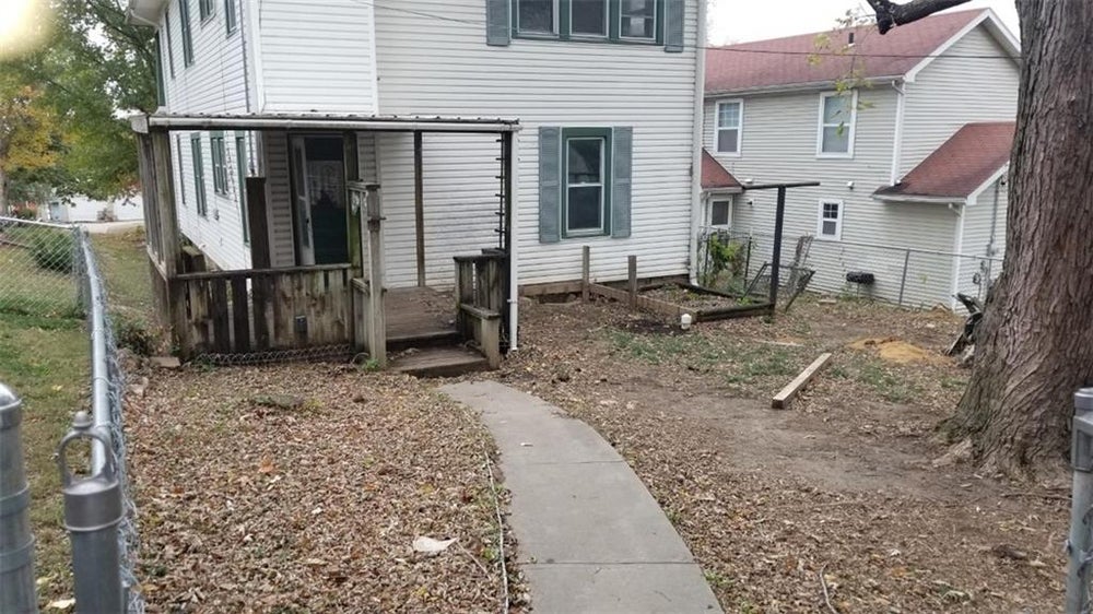 30043004 1/2 Seneca Street, St Joseph, MO 64507 BHGRE