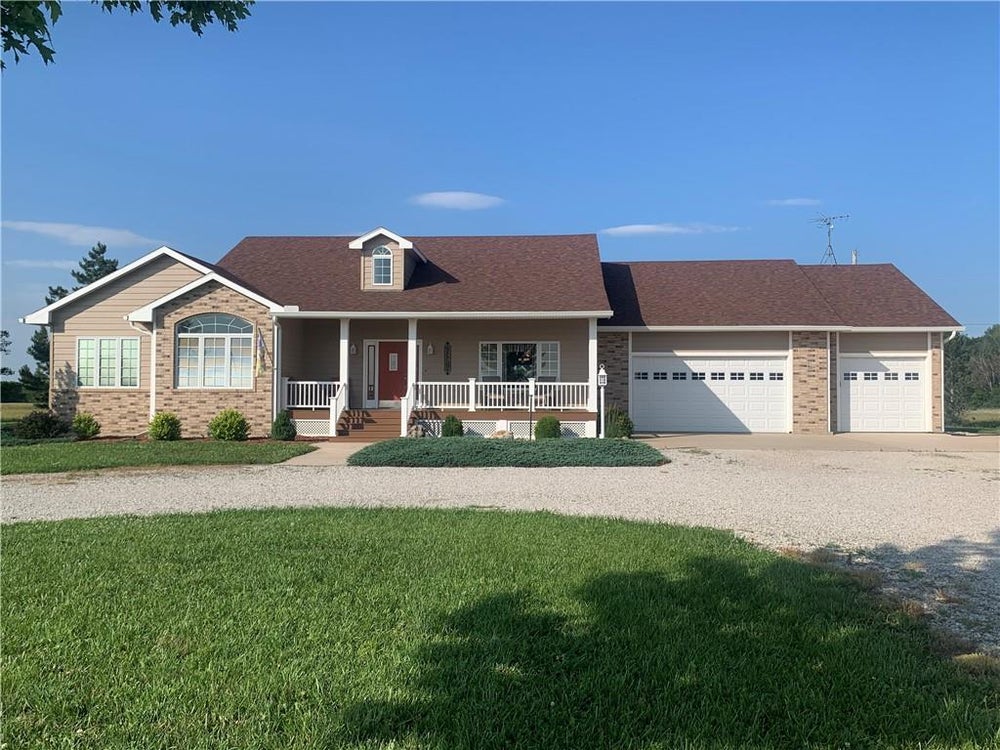 7542 W 349th Street, Lebo, KS 66856 BHGRE