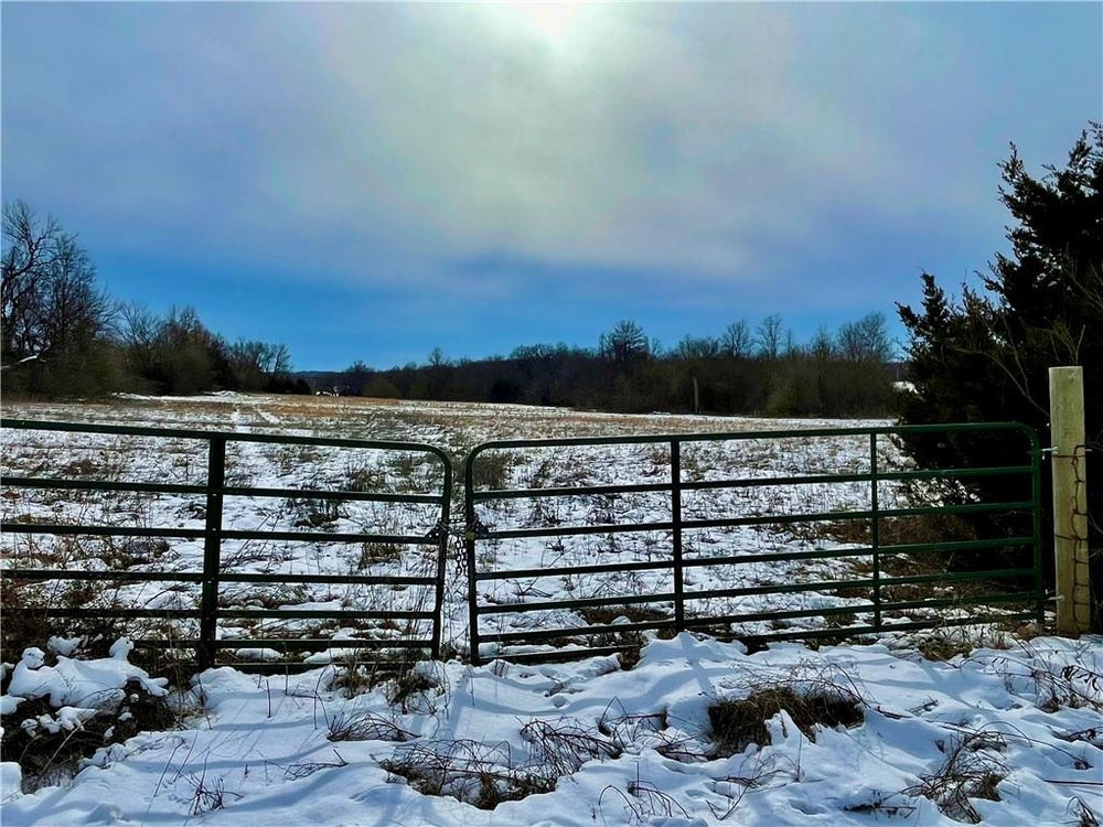 9309 E 267th Street, Freeman, MO 64746 BHGRE