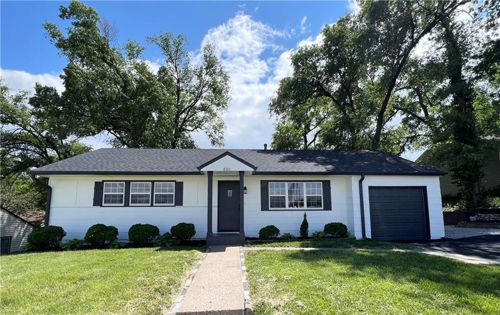 8011 Minnesota Avenue, Kansas City, KS 66112 BHGRE