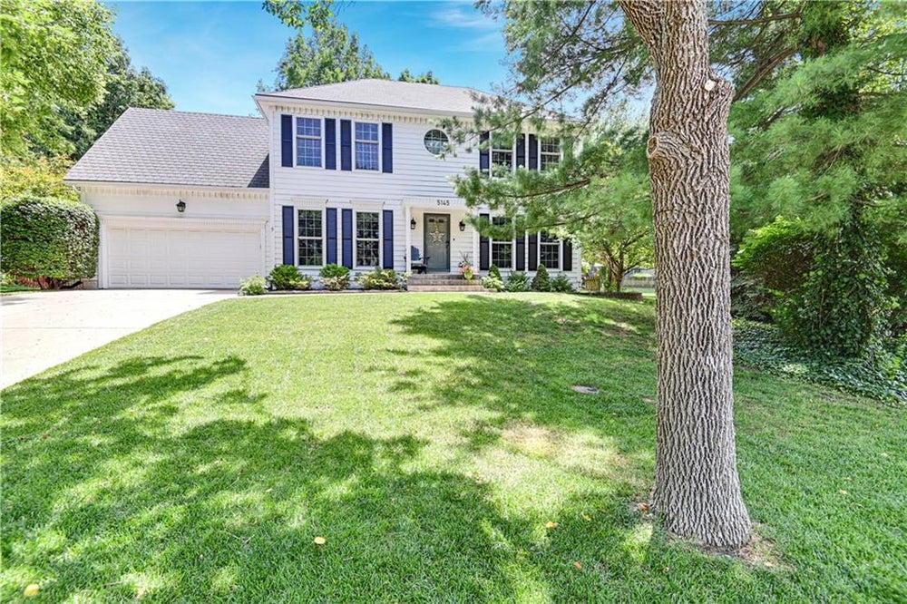 5145 W 130th Terrace, Leawood, KS 66209 BHGRE