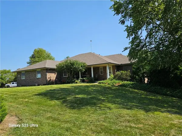 24450 171st Street, Leavenworth, KS 66048