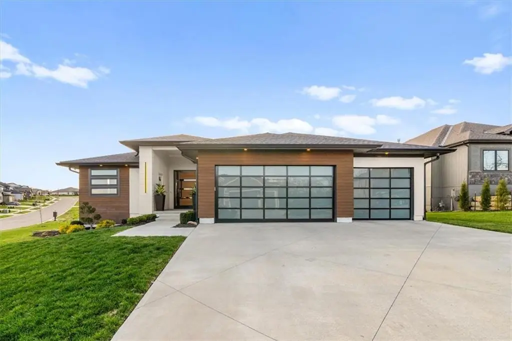 22530 W 87th Terrace, Lenexa, KS 66227 - Image #1