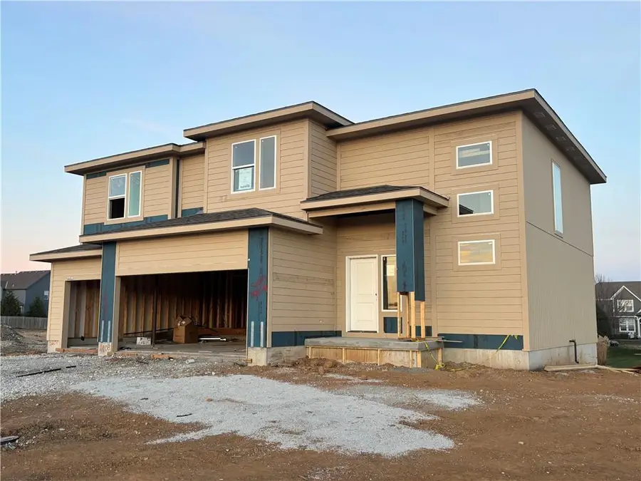 16601 Lawson Street, Olathe, KS 66062 - Image #2