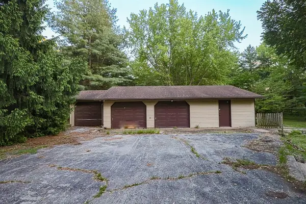 3539 N Drury Avenue, Kansas City, MO 64117