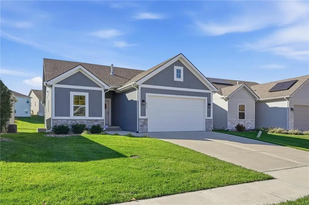 643 NW 110th Street, Kansas City, MO 64155 - Image #1