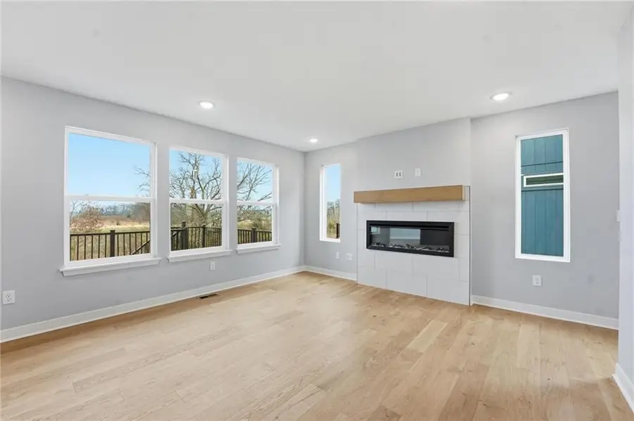 706 Glenn Circle, Raymore, MO 64083 - Image #2