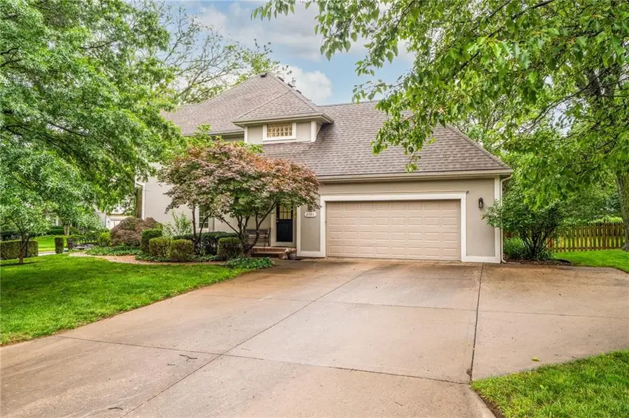 2101 Riviera Drive, Lawrence, KS 66047 - Image #3