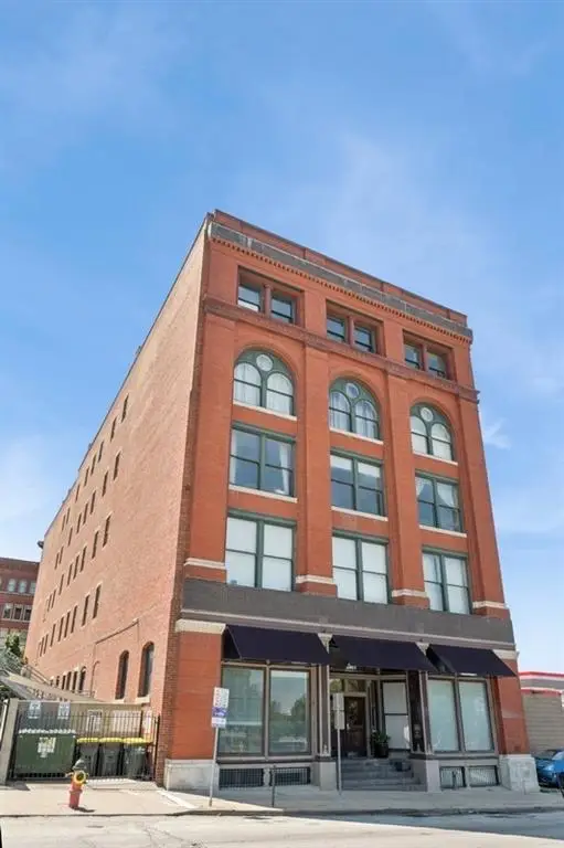 609 Central Street #1108, Kansas City, MO 64105