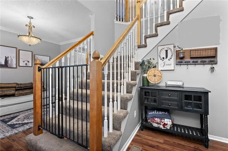 20586 W 220th Street, Spring Hill, KS 66083 - Image #2