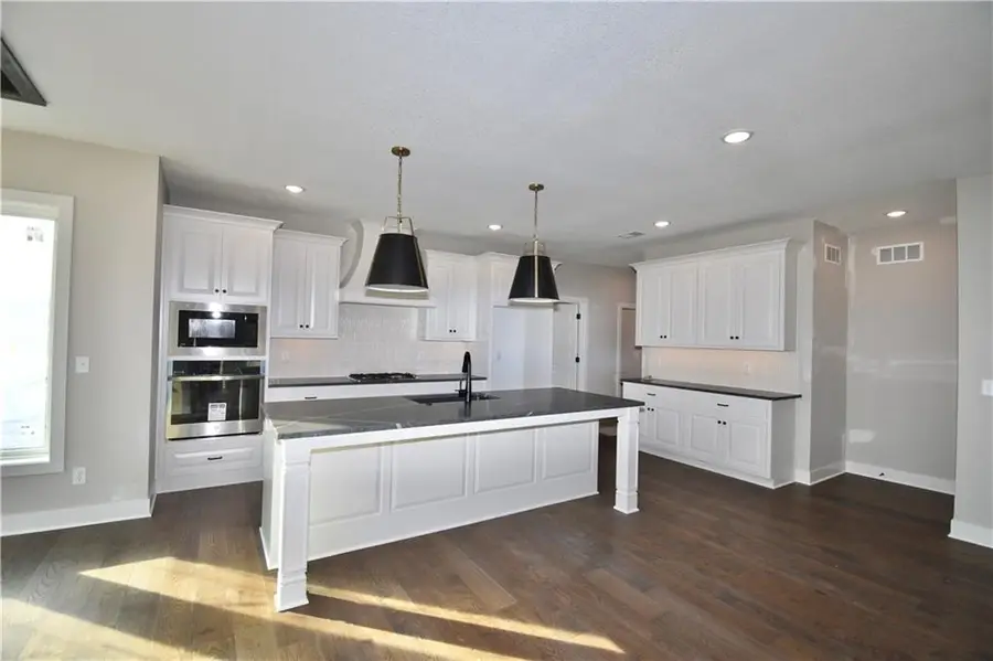 8325 NE 76th Terrace, Kansas City, MO 64158 - #3