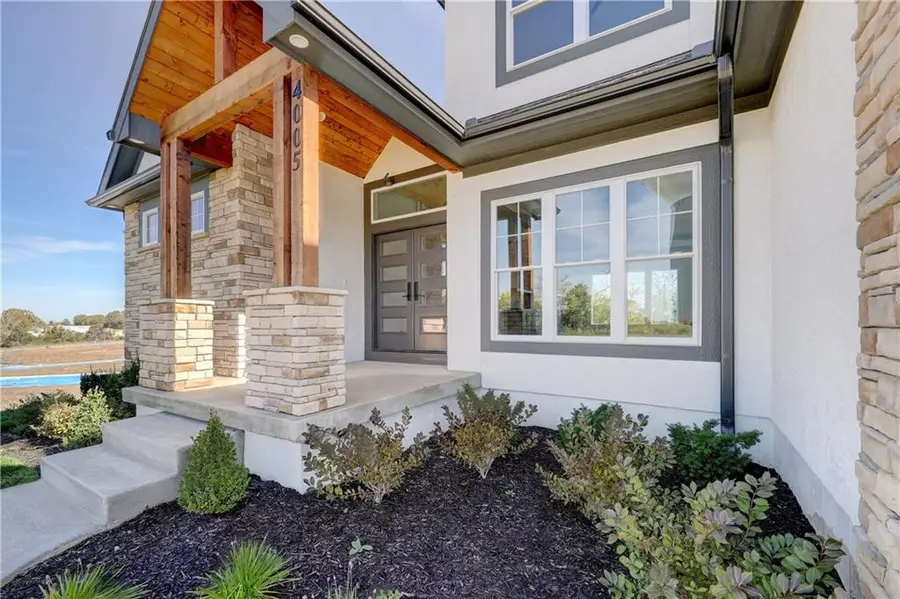 4005 NE Apple Grove Drive, Lees Summit, MO 64064 - Image #2