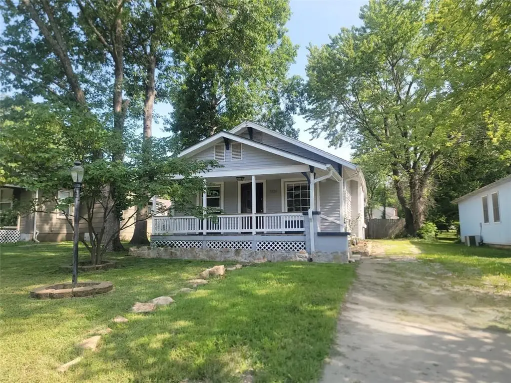 1324 Pacific Avenue, Osawatomie, KS 66064 - Image #1