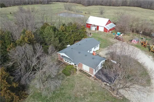 25998 Hemlock Road, Bevier, MO 63532