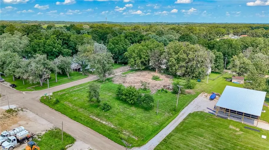 204 E 3rd St Street, Urich, MO 64788 - Image #3