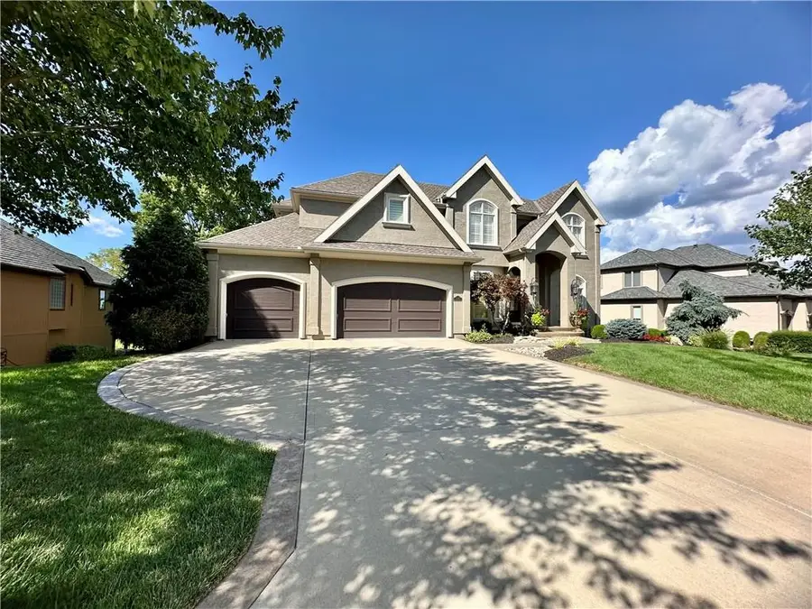20308 W 92nd Street, Lenexa, KS 66220 - #3