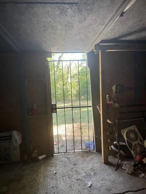 4135 Garfield Avenue, Kansas City, MO 64130 - Image #3