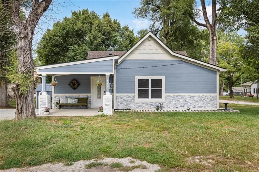 200 W Perry Street, Edgerton, MO 64444 - Image #1