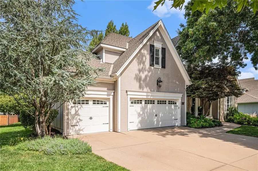 4528 W 140th Street, Leawood, KS 66224 - #3
