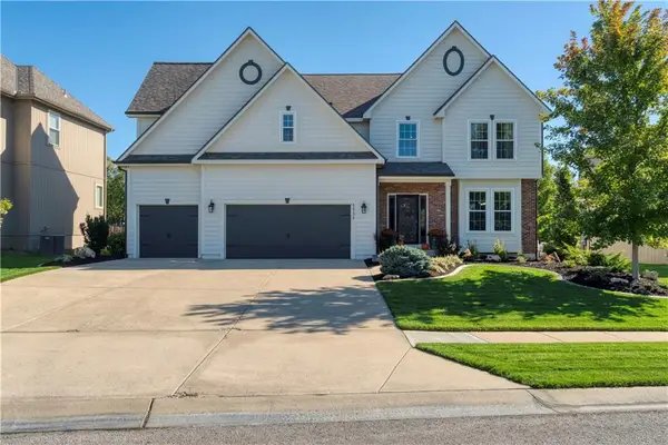 5531 Hilltop Drive, Shawnee, KS 66226