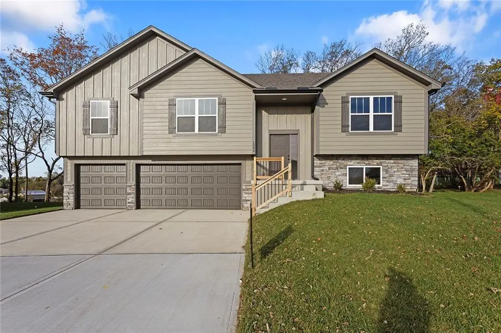 1344 N Holland Court, Independence, MO 64056 - Image #1