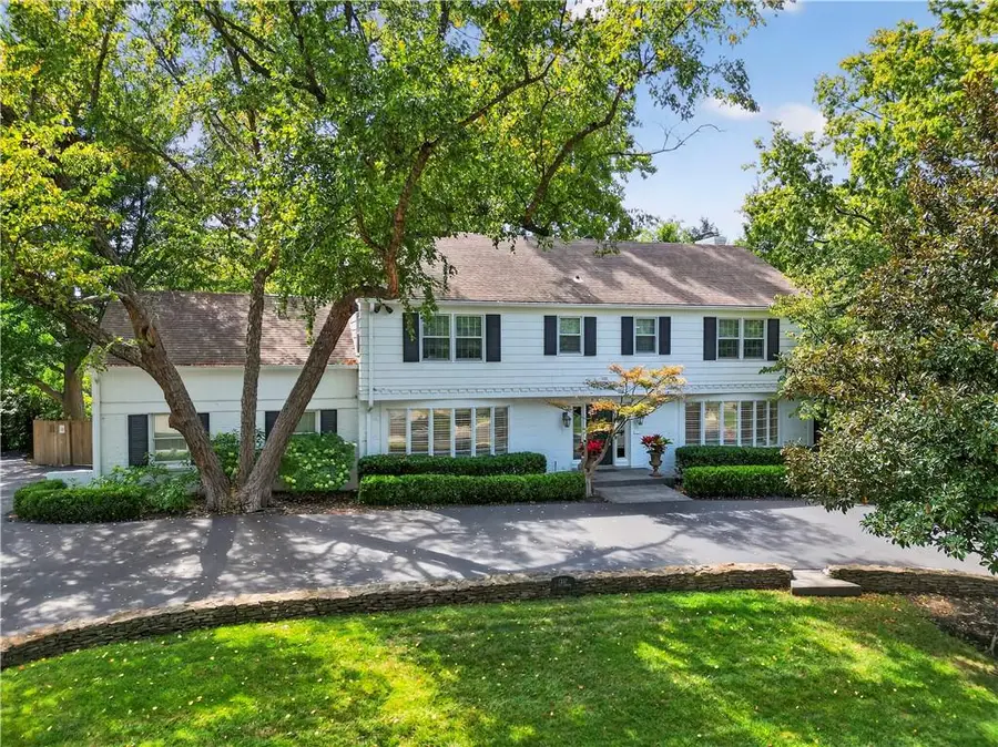 1257 W 63rd Terrace, Kansas City, MO 64113 - Image #2