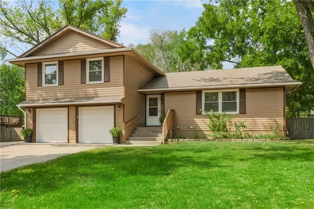 11018 N Kenwood Avenue, Kansas City, MO 64155 - Image #1