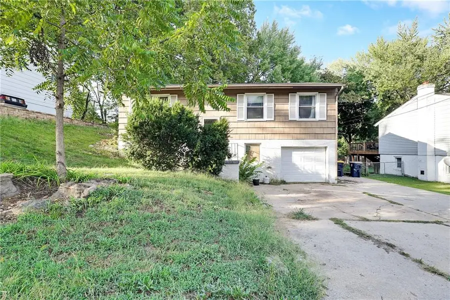 2436 38th Street, Kansas City, MO 64116 - Image #2