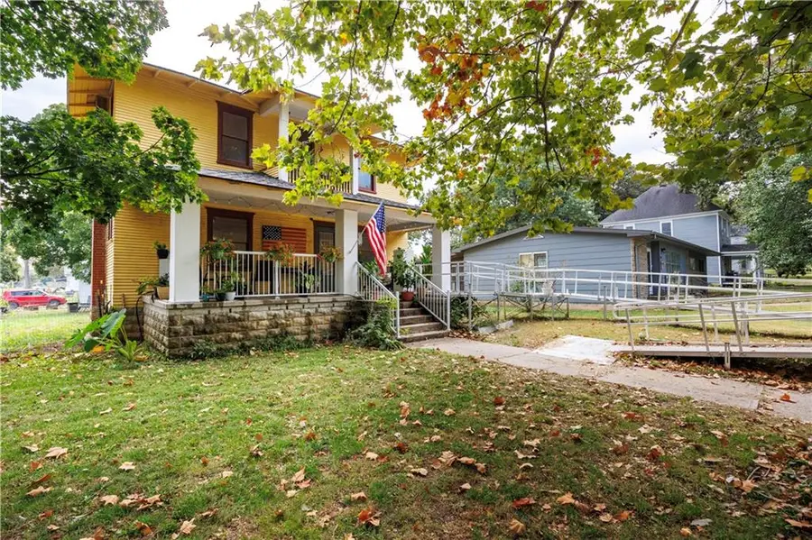 132 N 7th Street, Fredonia, KS 66736 - Image #2