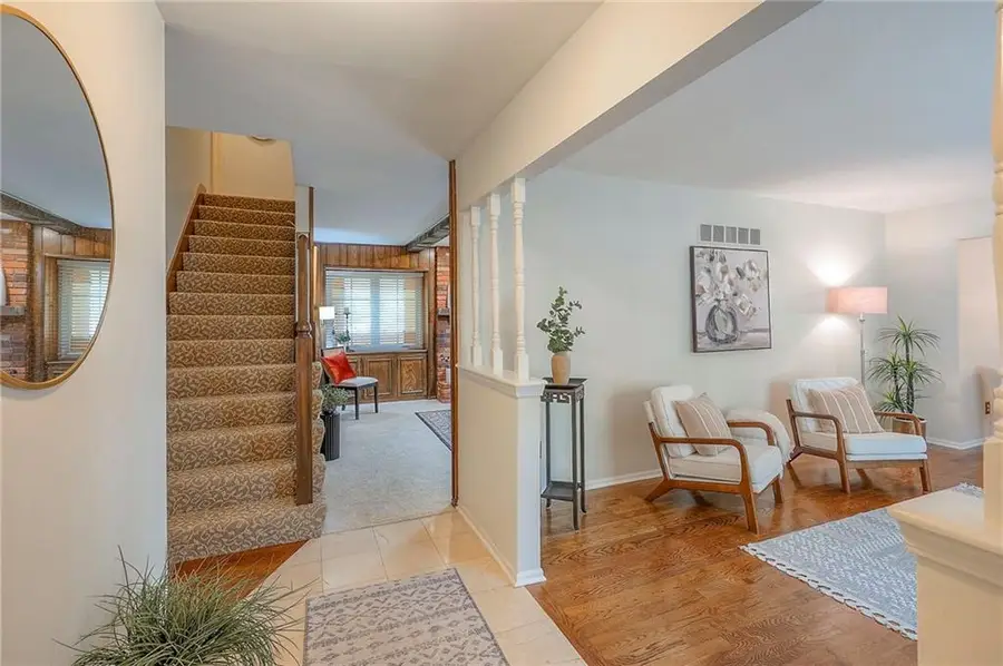 4 W Bridlespur Terrace, Kansas City, MO 64114 - Image #3