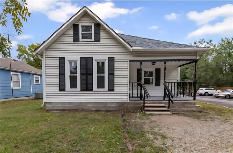 307 Walnut Street, Wellsville, KS 66092 - Image #2