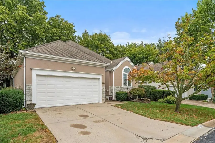 708 W 131st Place, Kansas City, MO 64145 - Image #2