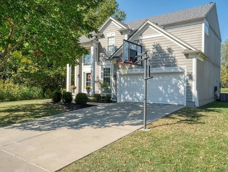 15577 S Arapaho Street, Olathe, KS 66062 - Image #2