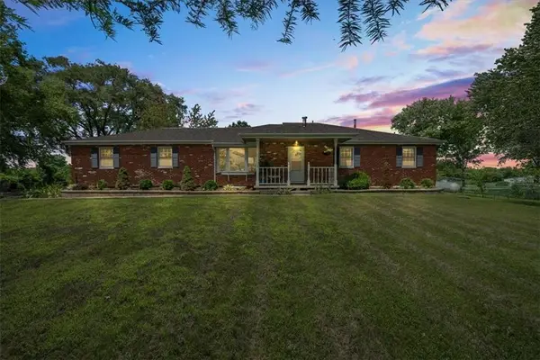 28010 E Lone Jack/lee's Summ Road, Lee's Summit, MO 64086