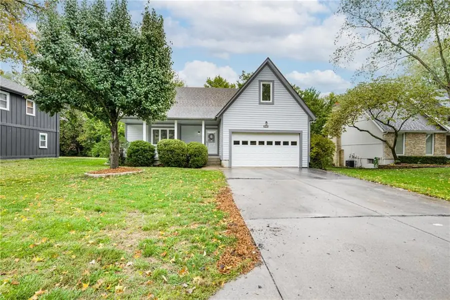 3711 SW Harbor Circle, Lees Summit, MO 64082 - Image #2