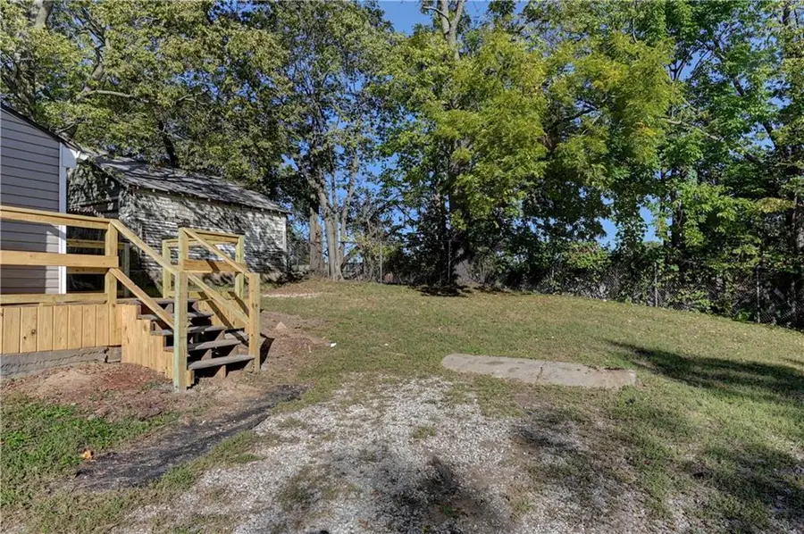 611 S Overton Avenue, Independence, MO 64053 - Image #3