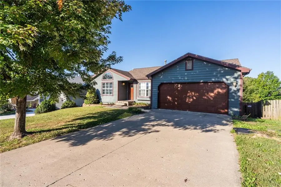 2429 Via Linda Drive, Lawrence, KS 66047 - Image #2