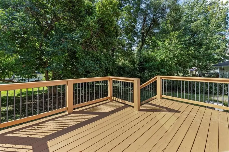 1335 Cheyenne Street, Leavenworth, KS 66048 - Image #3