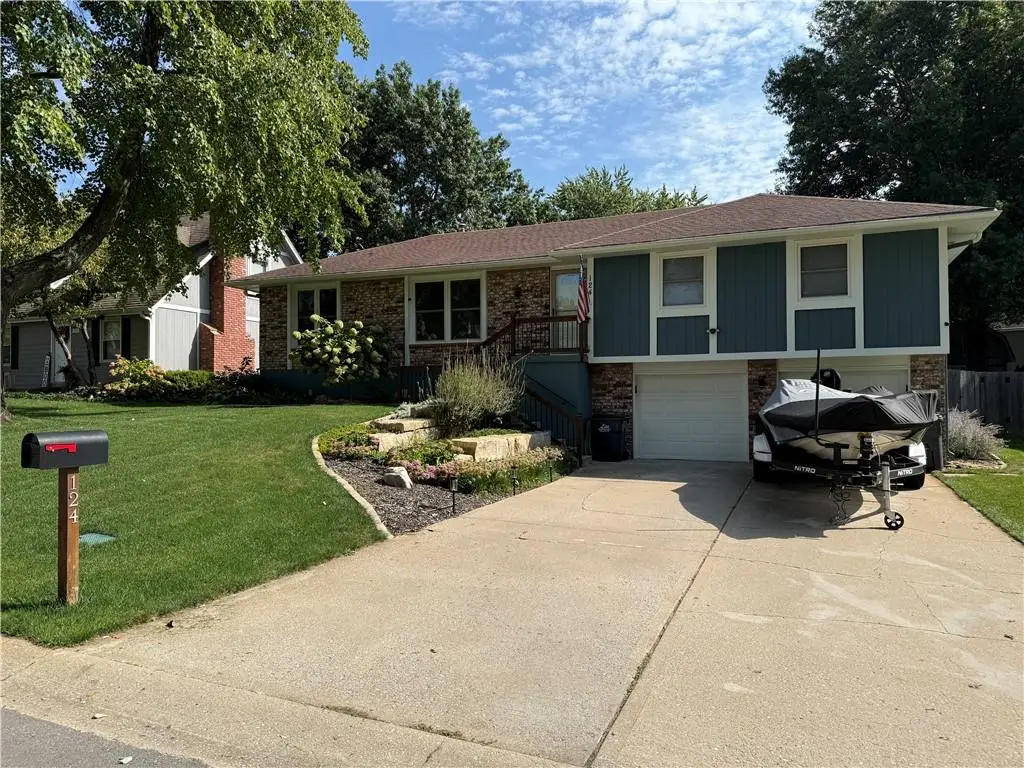 124 SW 27th Street, Blue Springs, MO 64015 - Image #1