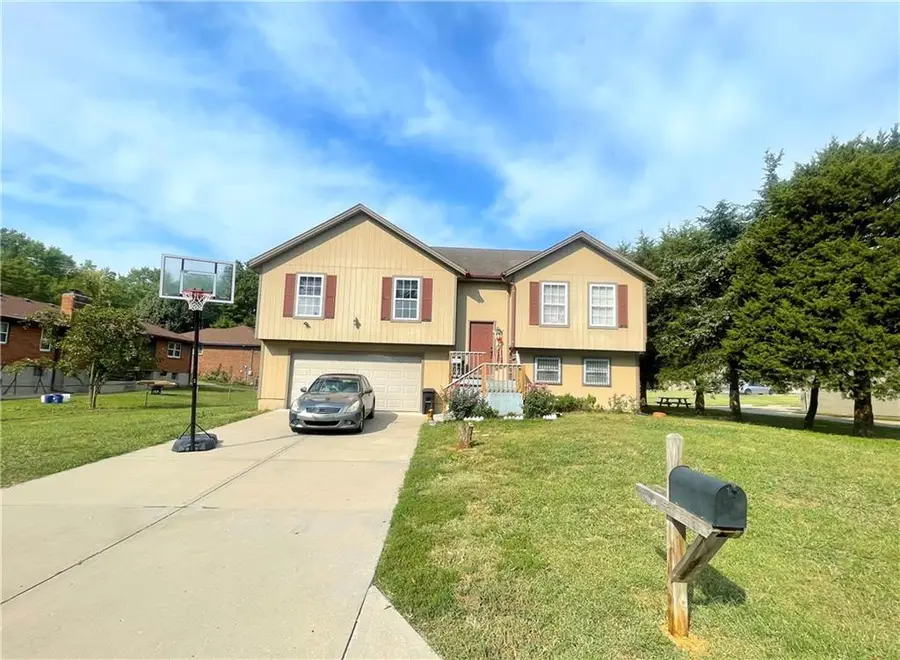 212 N 71st Street, Kansas City, KS 66111 - Image #2