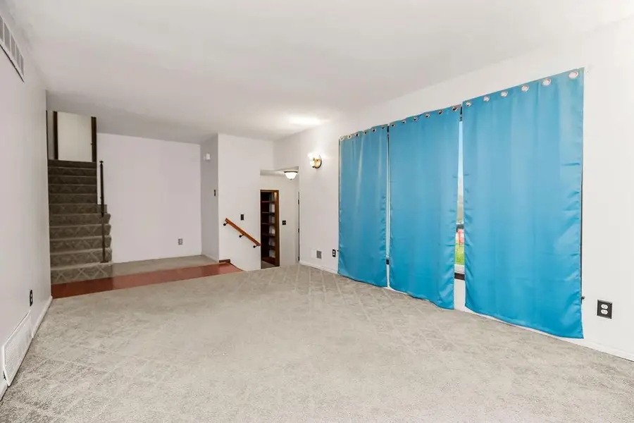 9700 Hardesty Avenue, Kansas City, MO 64137 - #3