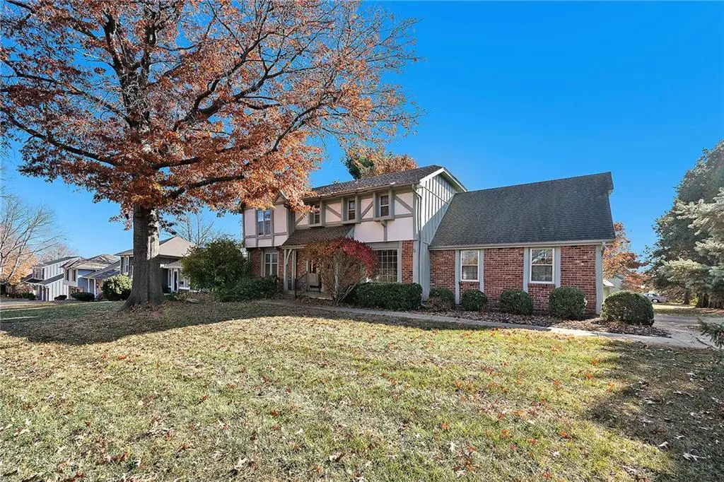 10517 W 102 Terrace, Overland Park, KS 66214 - Image #1