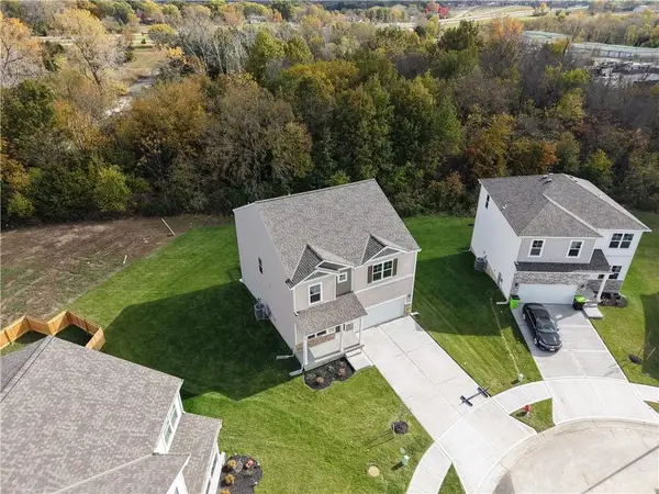 11021 E Ridge Court, Peculiar, MO 64078