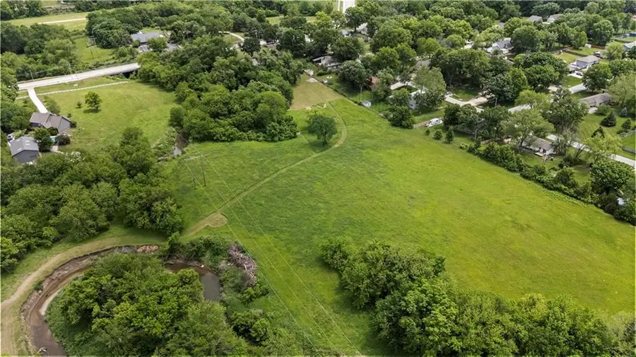 6246 Woodland Drive, Shawnee, KS 66218 - Image #3