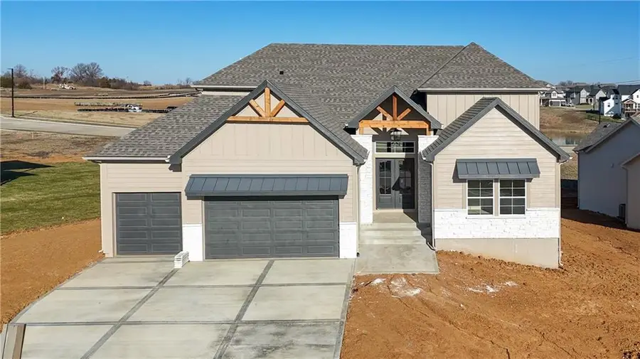 6039 Apache Drive, Shawnee, KS 66226 - Image #3