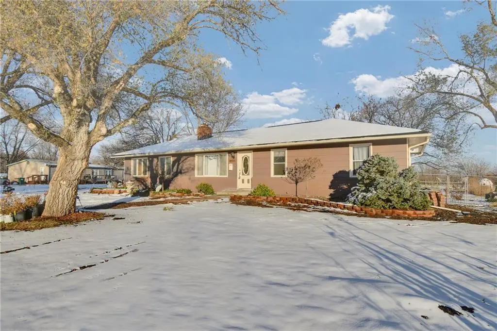 24511 S State Route K Highway, East Lynne, MO 64743 - Image #1